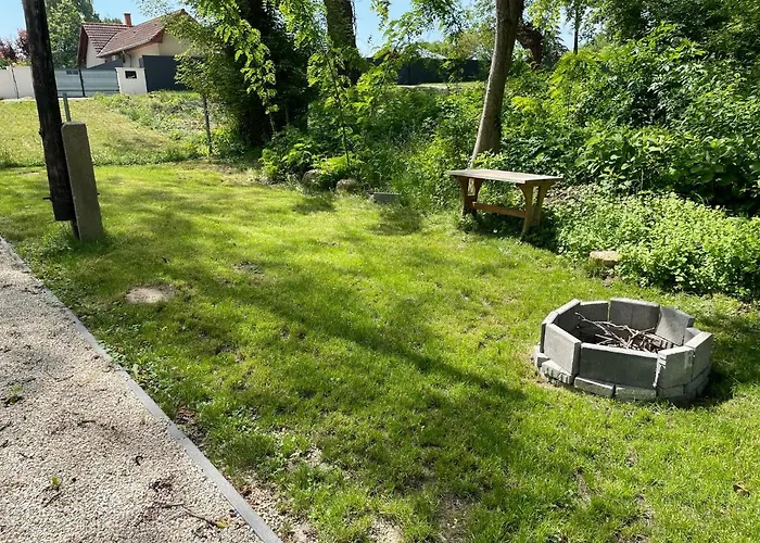 Semesterbostad Laboum Balatonszárszó